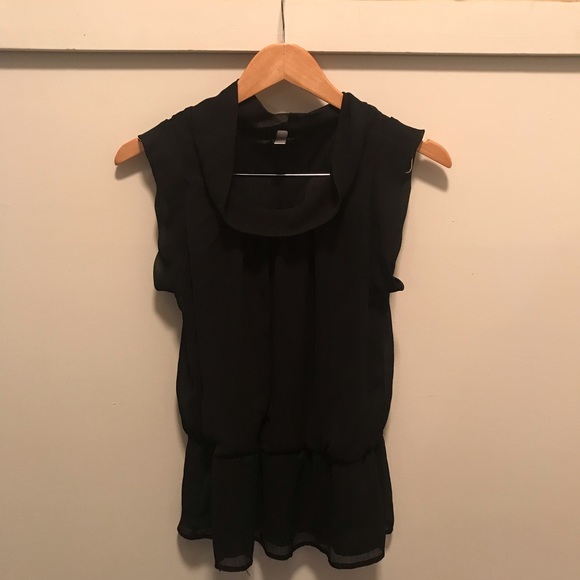 Sheer Peplum-style Black Sleeveless Blouse - Picture 2 of 3